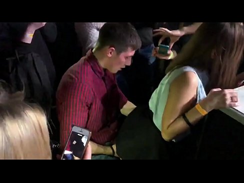 ❤️ Sex nyata dina nightclub Rusia. gadis Rusia 18 taun heubeul dina anus jeung heunceut fucked di nightclub a ❤ seks super dina pornosu.special-grasser.ru ☑