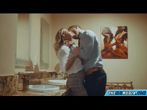 ❤️ Nalika pirang busty seduces anjeun dina restroom umum ❤ seks super dina pornosu.special-grasser.ru ☑